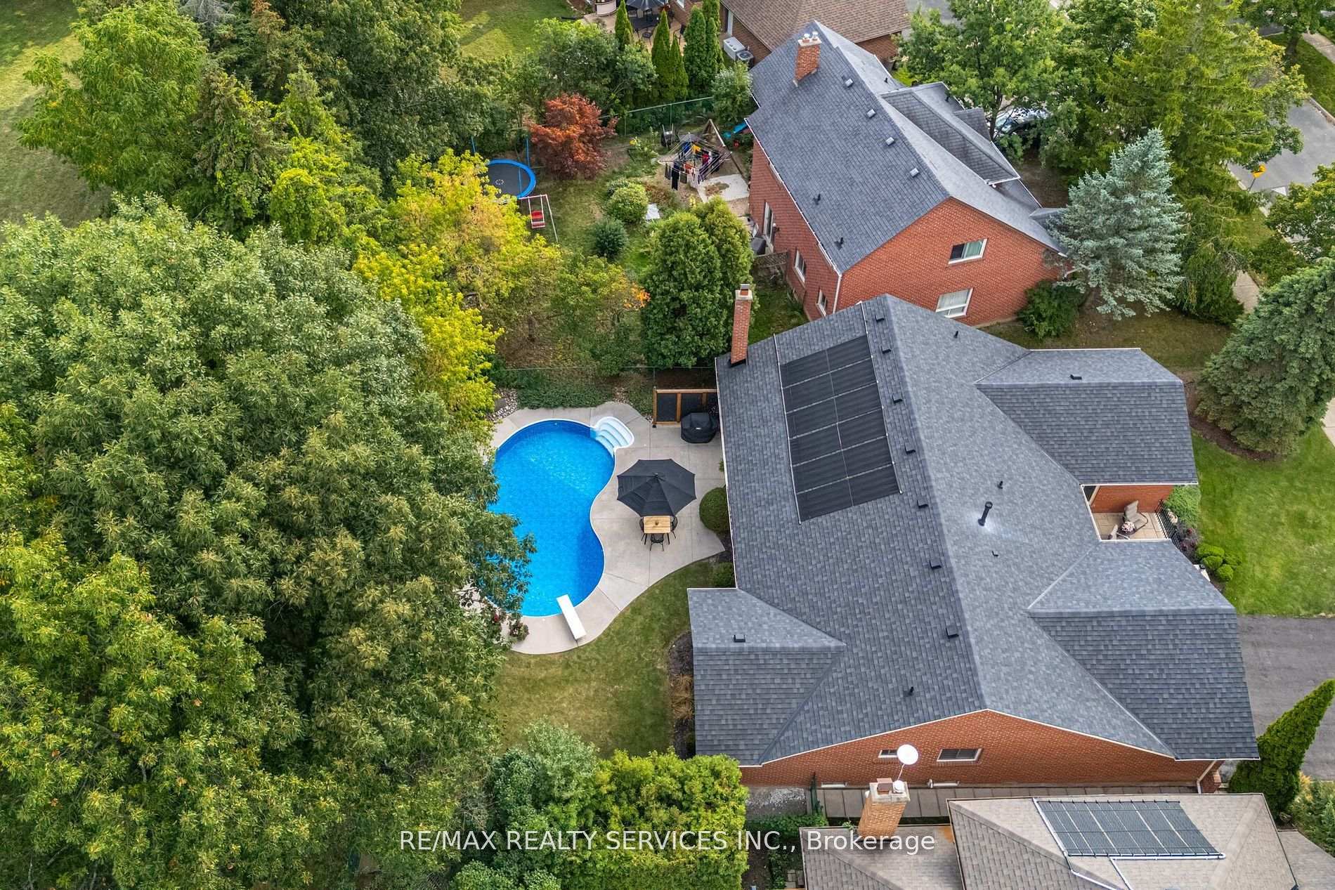 Photo 34 of 33 Carnforth Drive, Brampton, Snelgrove — HOMEH