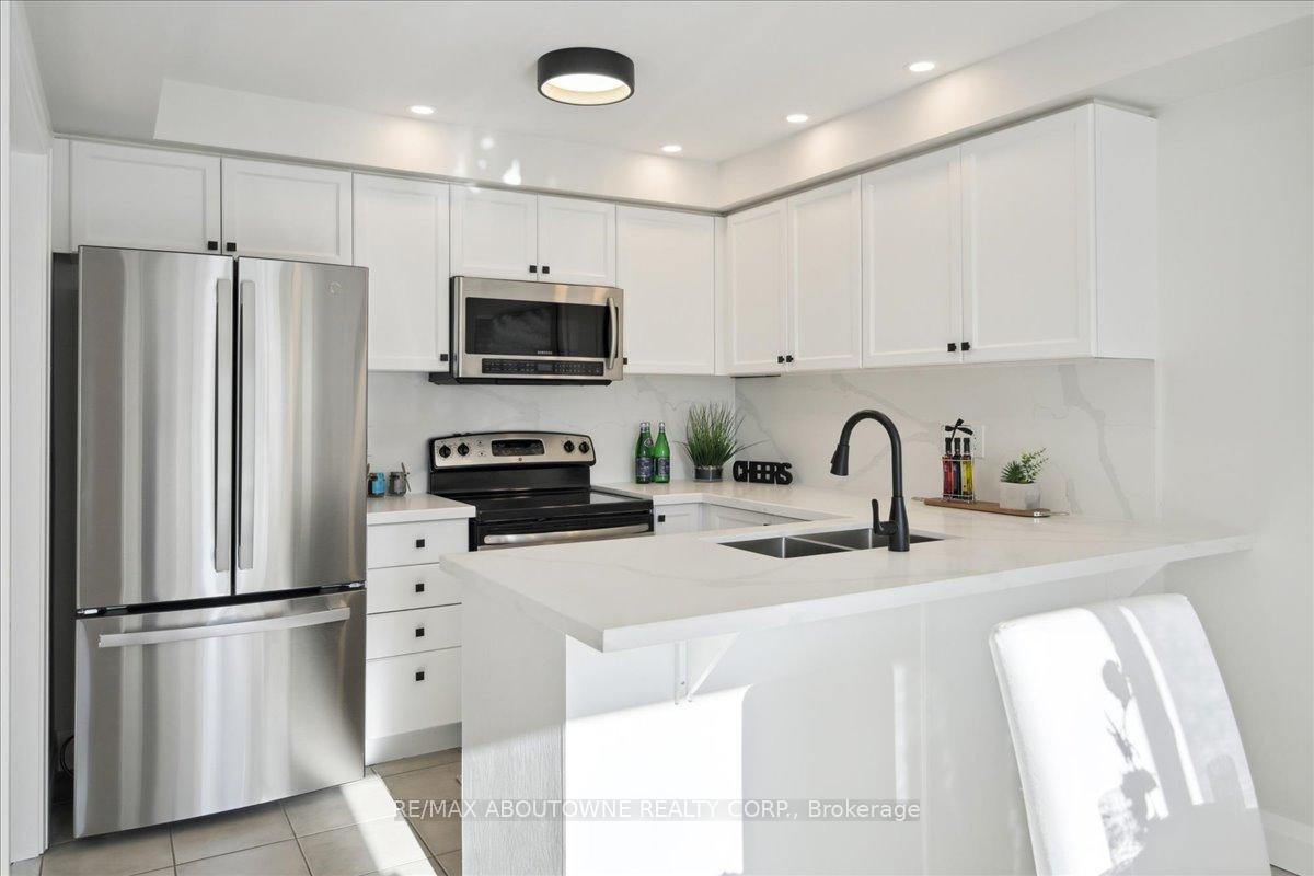 Photo 14 of 4880 Verdi Street, Burlington, Alton — HOMEH