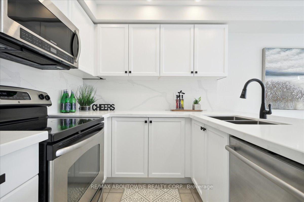 Photo 16 of 4880 Verdi Street, Burlington, Alton — HOMEH