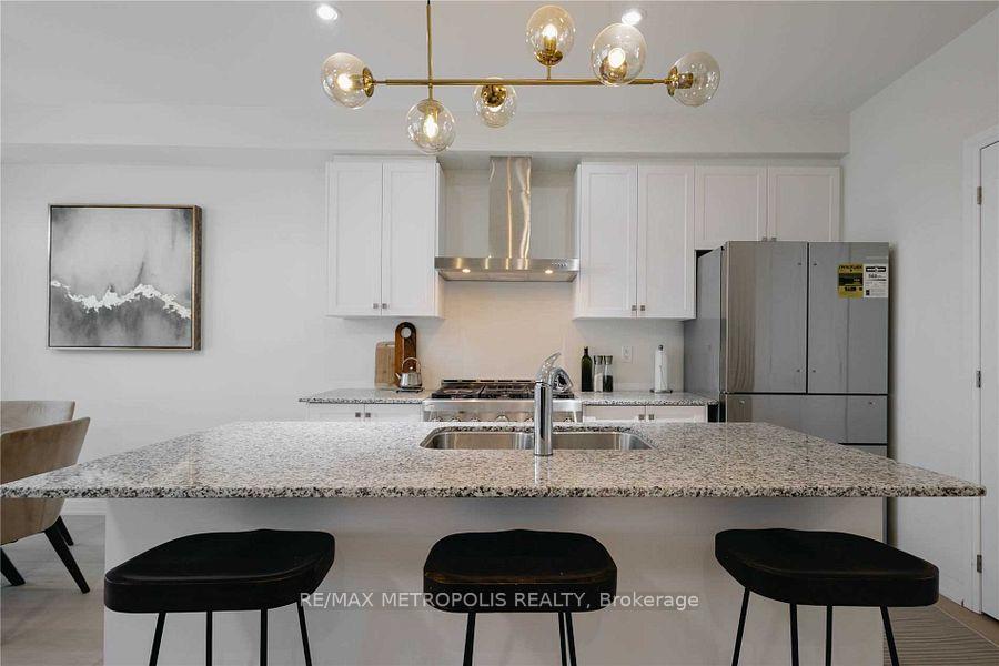 Photo 4 of Unit Upper, 21 Ravenbury Street, Brampton, Bram East — HOMEH