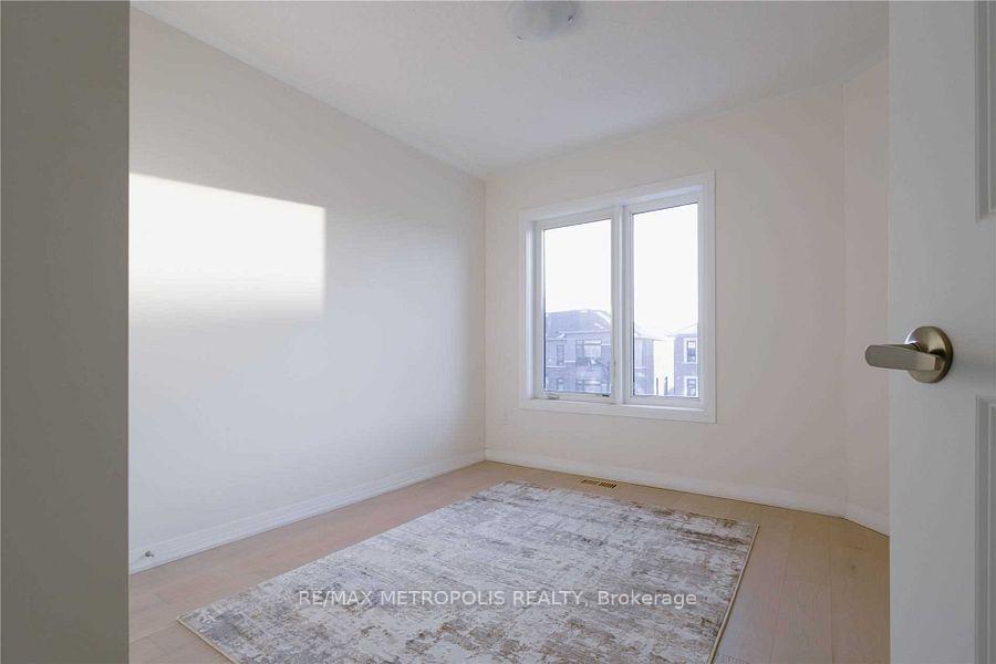 Photo 9 of Unit Upper, 21 Ravenbury Street, Brampton, Bram East — HOMEH