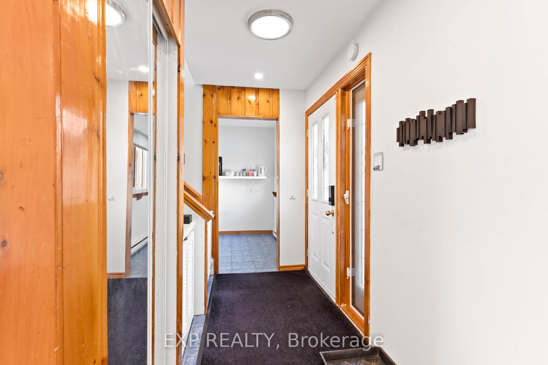 Photo 3 of 21 Hamlet Court, Brampton, Central Park — HOMEH