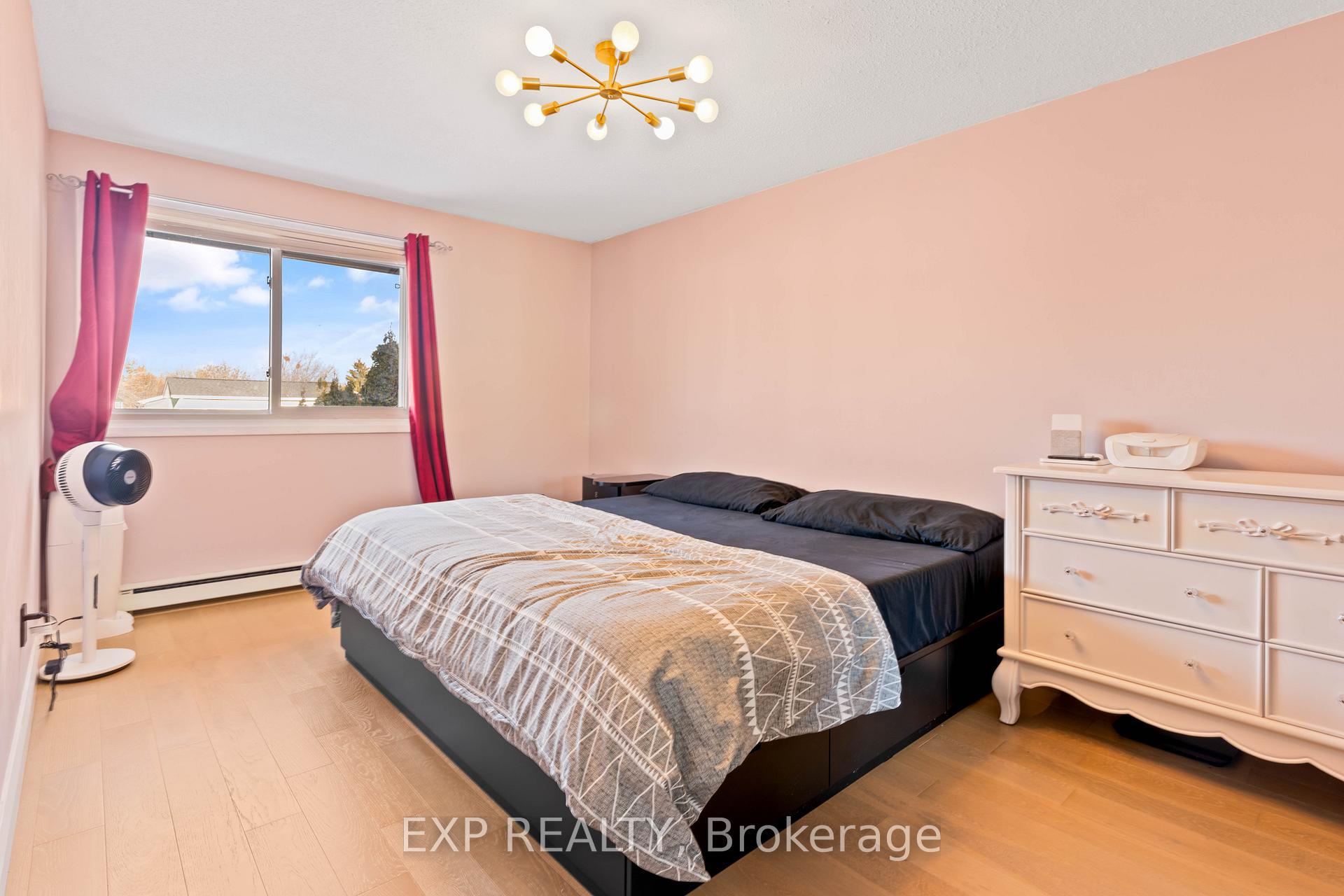 Photo 7 of 21 Hamlet Court, Brampton, Central Park — HOMEH