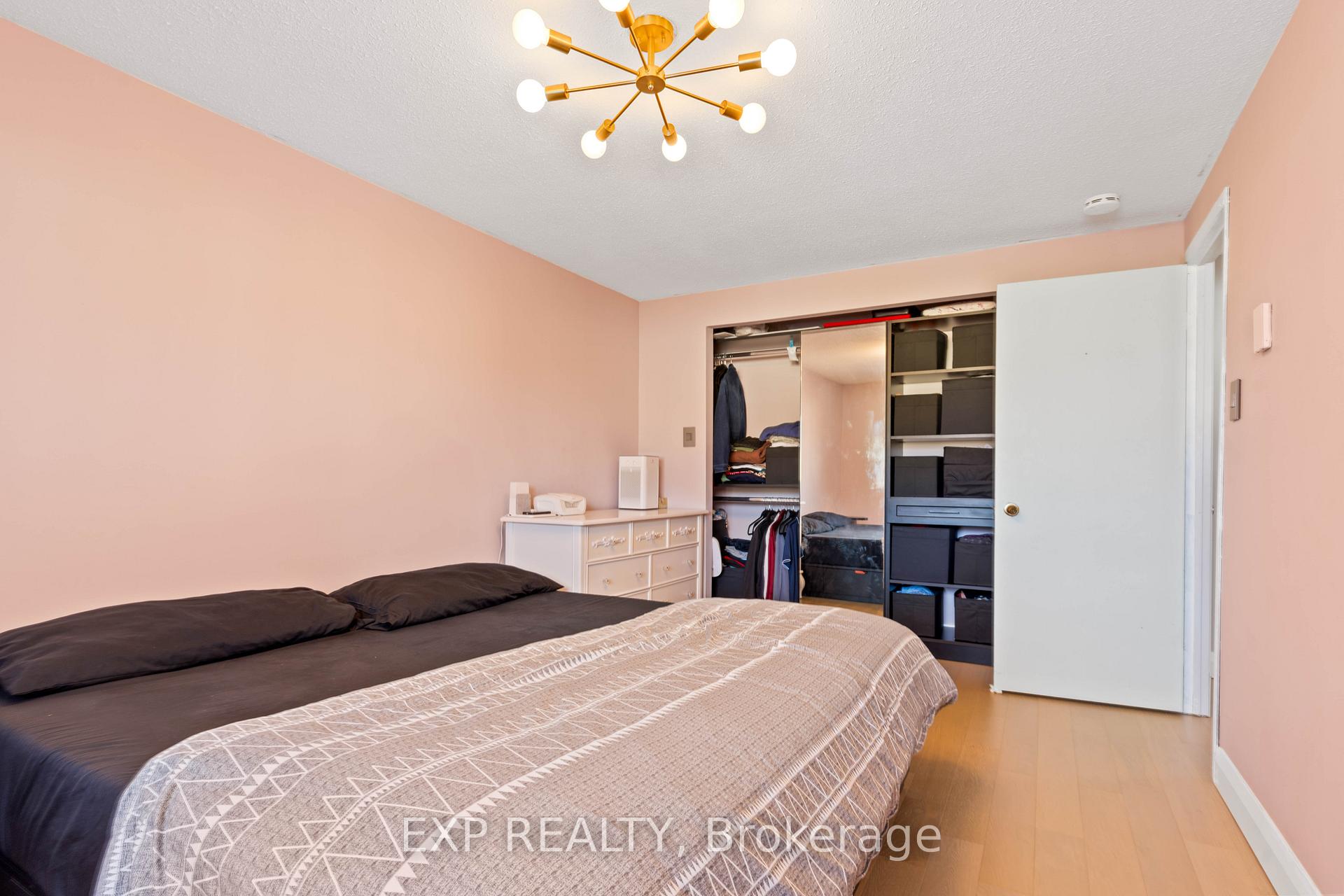 Photo 9 of 21 Hamlet Court, Brampton, Central Park — HOMEH