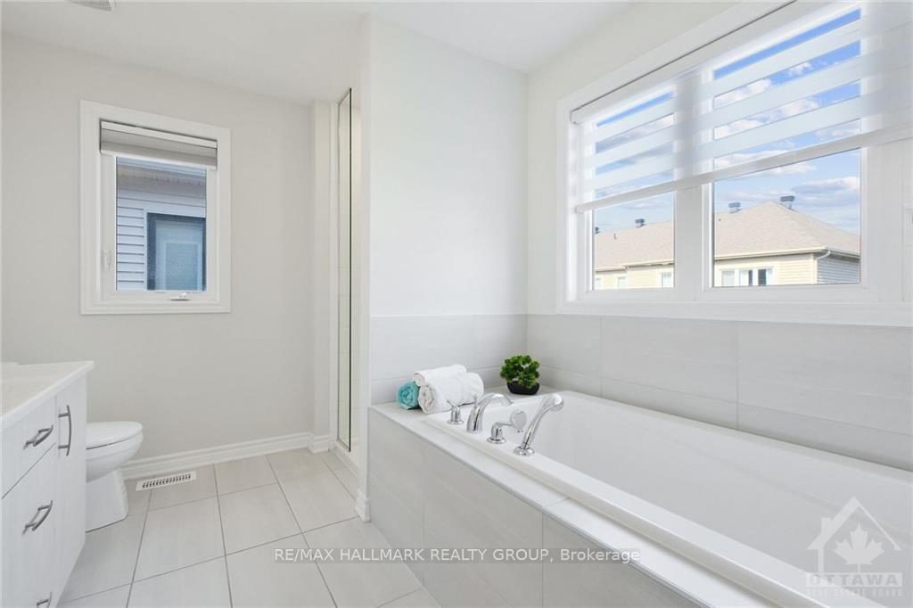 Photo 8 of 331 Finial Way, Ottawa, Barrhaven - Half Moon Bay — HOMEH