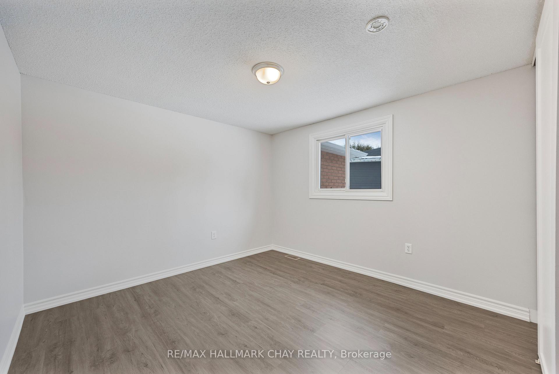 Photo 20 of 40 Sinclair Court, Barrie, Sunnidale — HOMEH