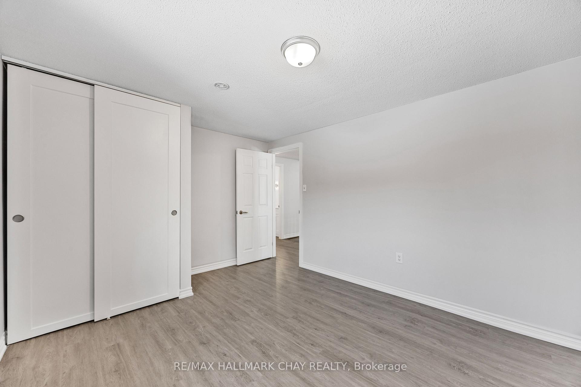 Photo 21 of 40 Sinclair Court, Barrie, Sunnidale — HOMEH