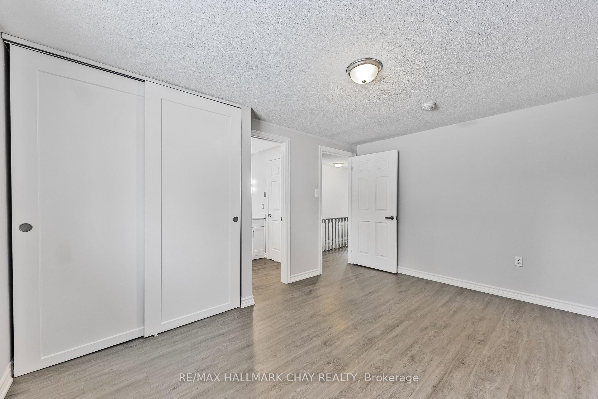 Photo 23 of 40 Sinclair Court, Barrie, Sunnidale — HOMEH