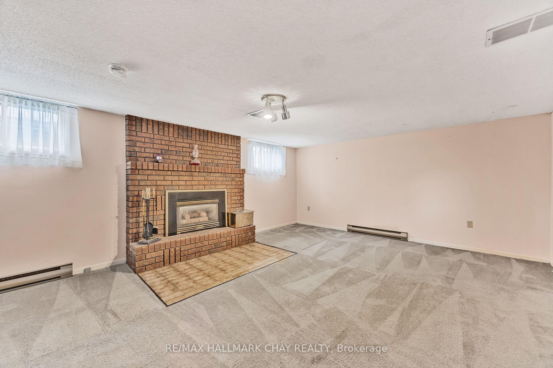 Photo 26 of 40 Sinclair Court, Barrie, Sunnidale — HOMEH
