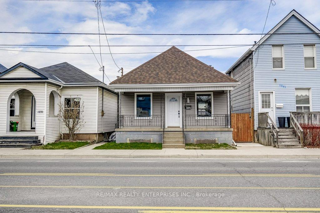 Photo 3 of 1039.5 Cannon Street E, Hamilton, Crown Point — HOMEH