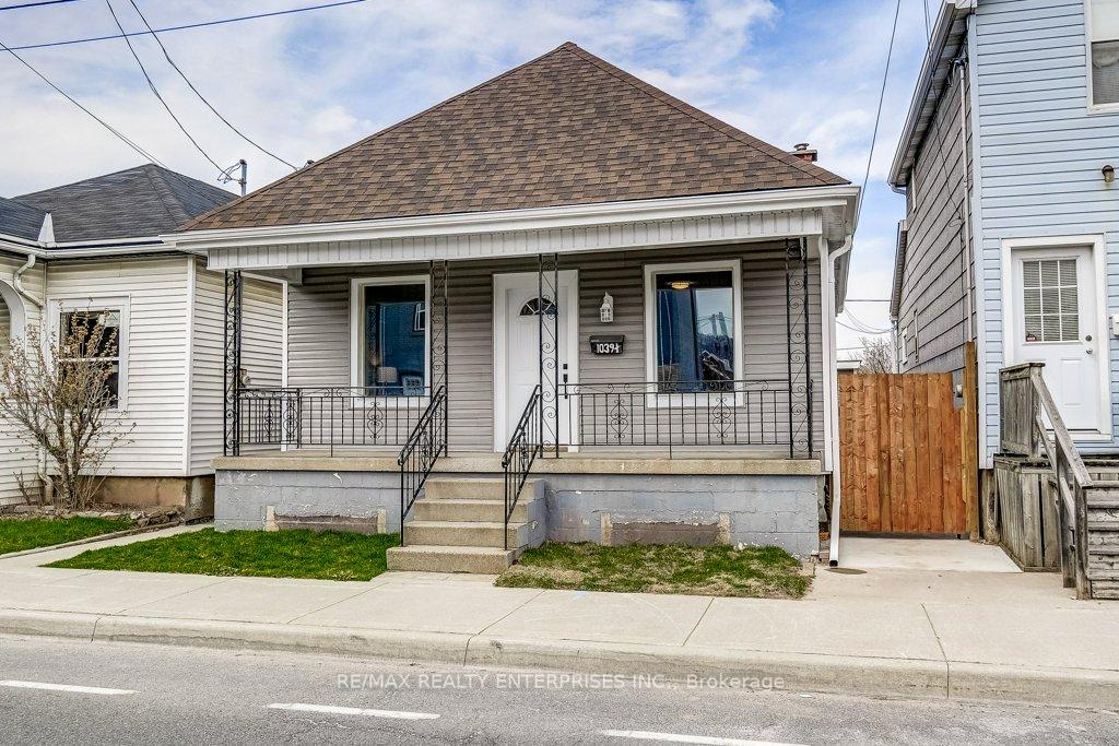 Photo 4 of 1039.5 Cannon Street E, Hamilton, Crown Point — HOMEH