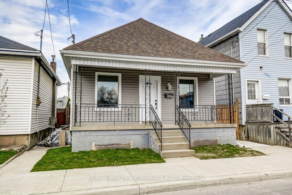 Photo 5 of 1039.5 Cannon Street E, Hamilton, Crown Point — HOMEH