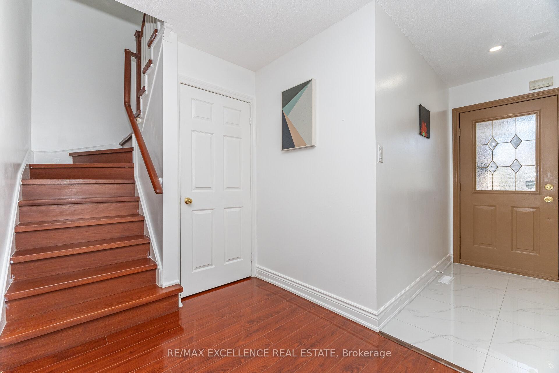 Photo 16 of 36 Coppermill Drive W, Brampton, Northwest Sandalwood Parkway — HOMEH