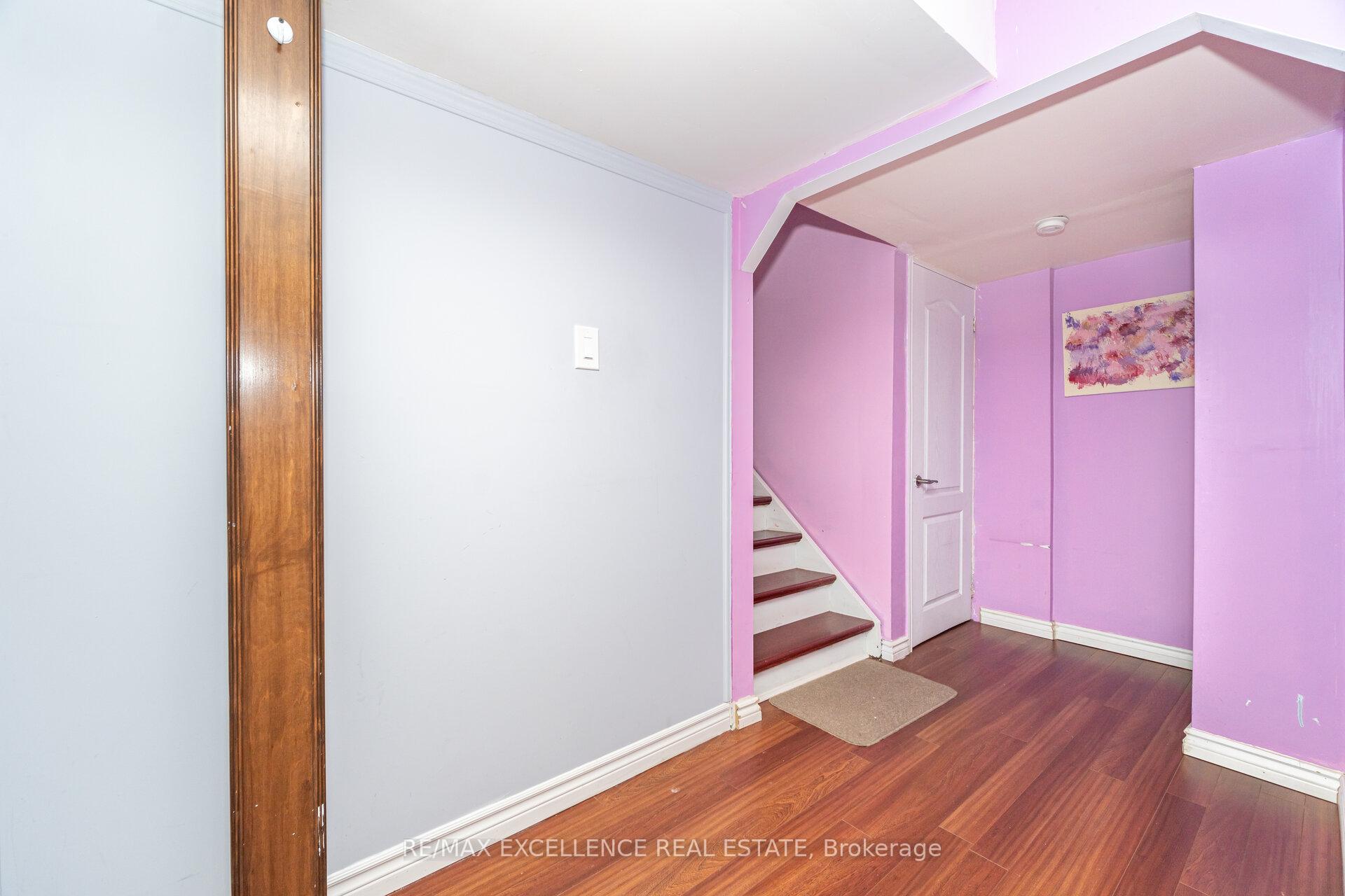 Photo 23 of 36 Coppermill Drive W, Brampton, Northwest Sandalwood Parkway — HOMEH