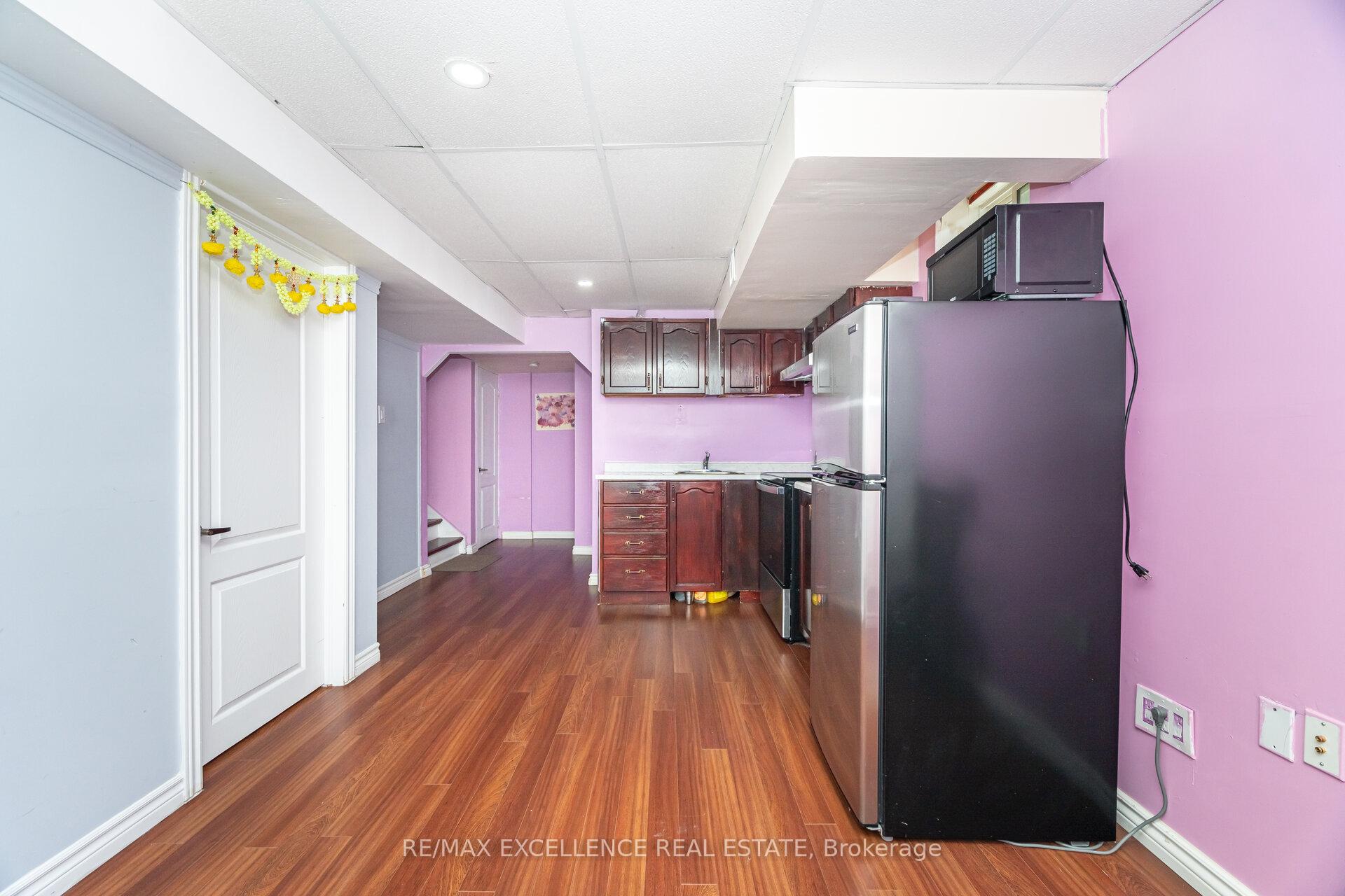 Photo 26 of 36 Coppermill Drive W, Brampton, Northwest Sandalwood Parkway — HOMEH