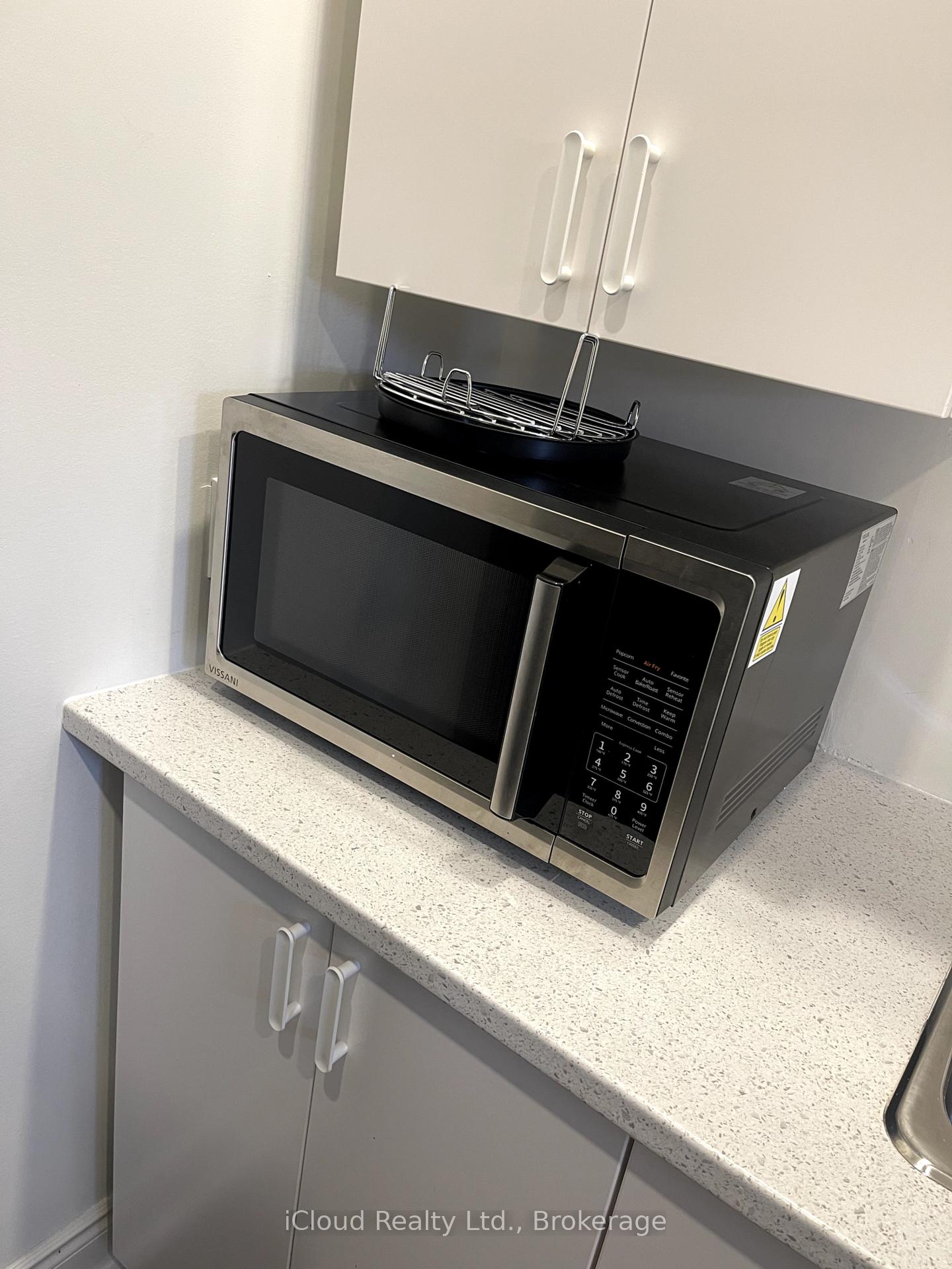 Photo 5 of Unit 53, 56 Baycliffe Crescent, Brampton, Northwest Brampton — HOMEH