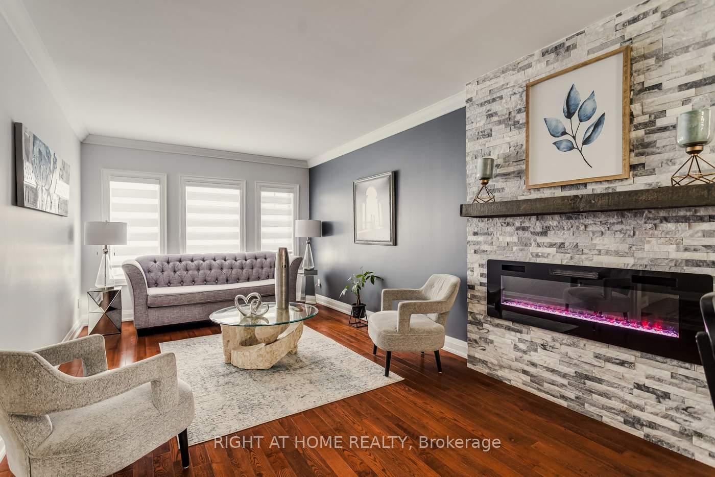 Photo 7 of 15 Horsfield Drive, Barrie, Northwest — HOMEH