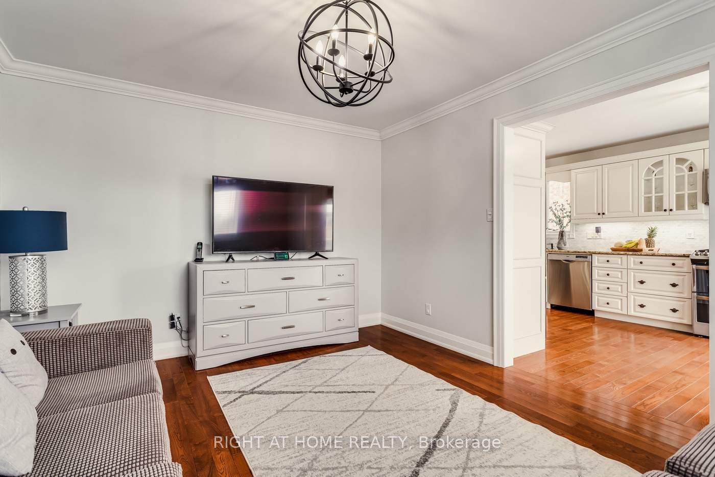 Photo 19 of 15 Horsfield Drive, Barrie, Northwest — HOMEH