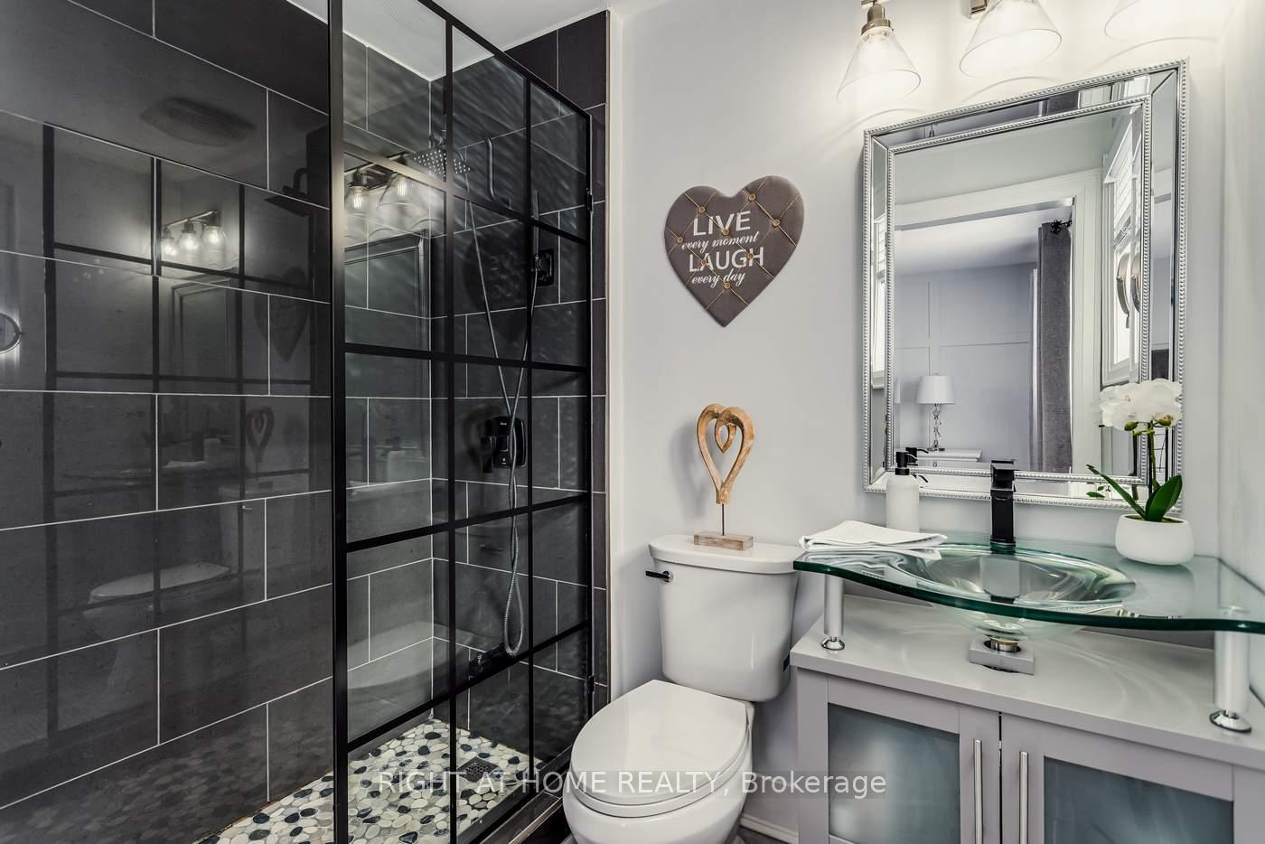 Photo 25 of 15 Horsfield Drive, Barrie, Northwest — HOMEH