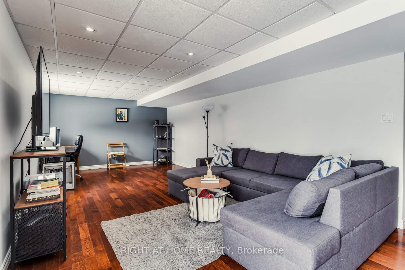 Photo 37 of 15 Horsfield Drive, Barrie, Northwest — HOMEH
