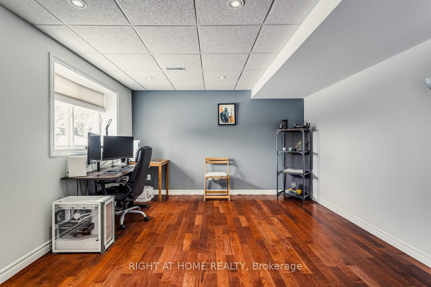 Photo 38 of 15 Horsfield Drive, Barrie, Northwest — HOMEH
