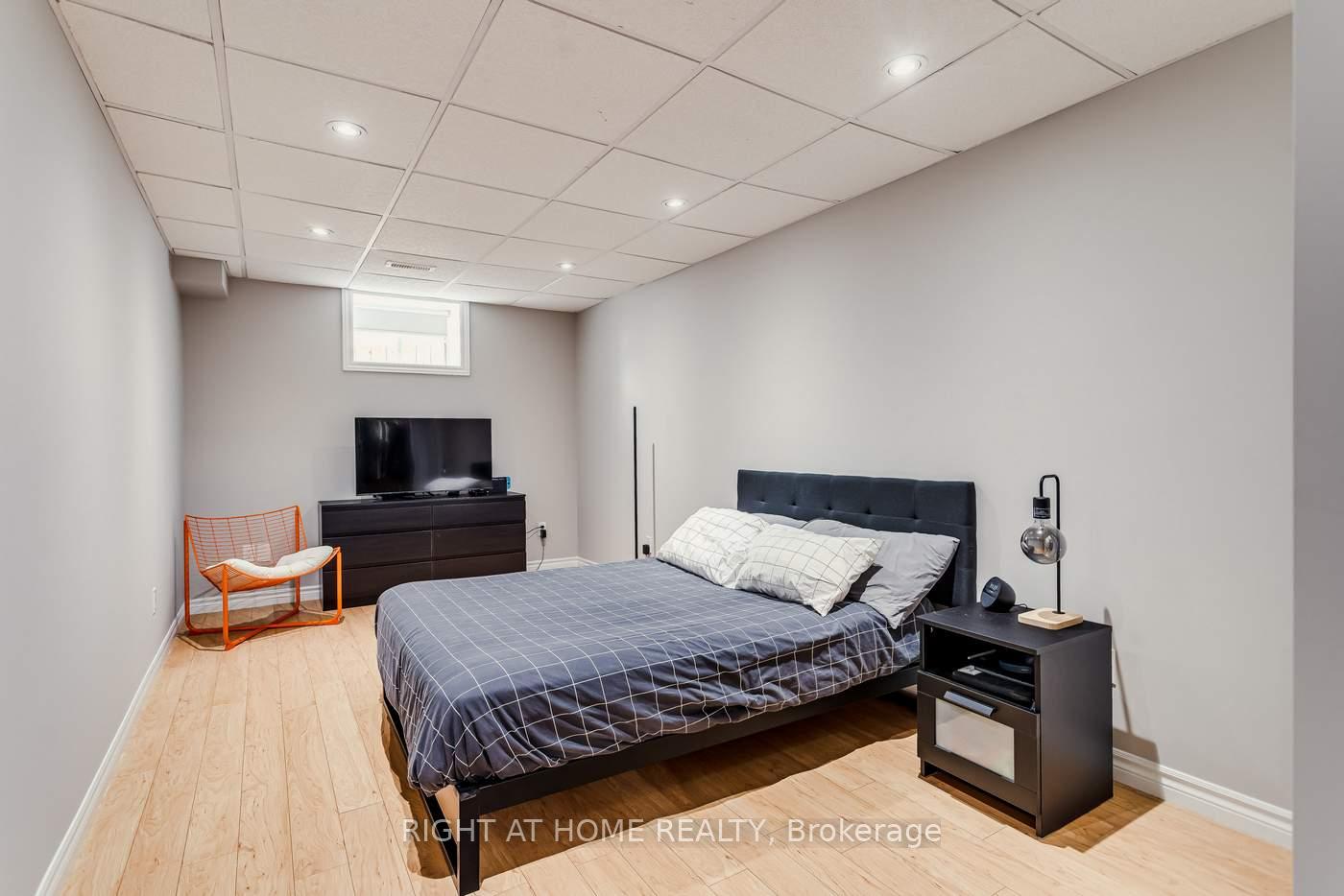 Photo 41 of 15 Horsfield Drive, Barrie, Northwest — HOMEH