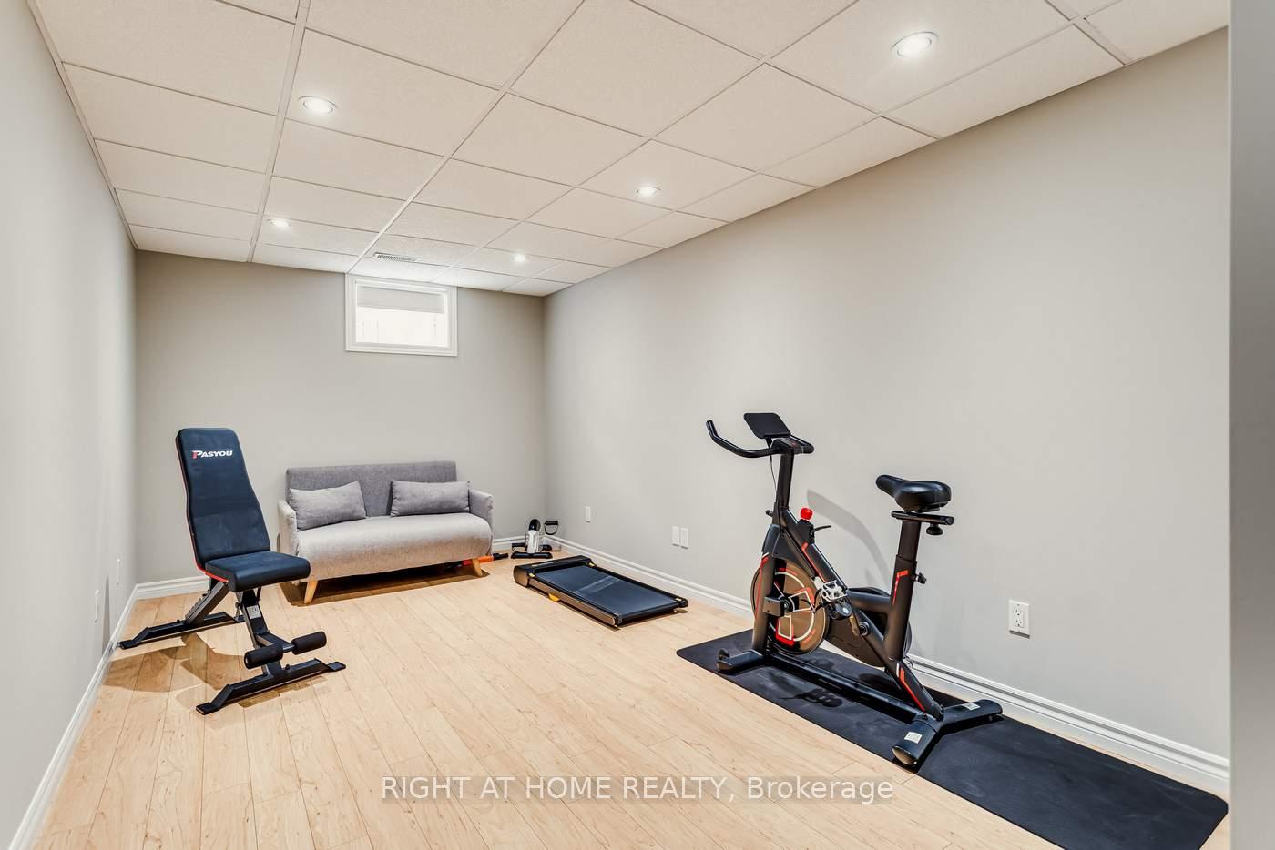 Photo 43 of 15 Horsfield Drive, Barrie, Northwest — HOMEH