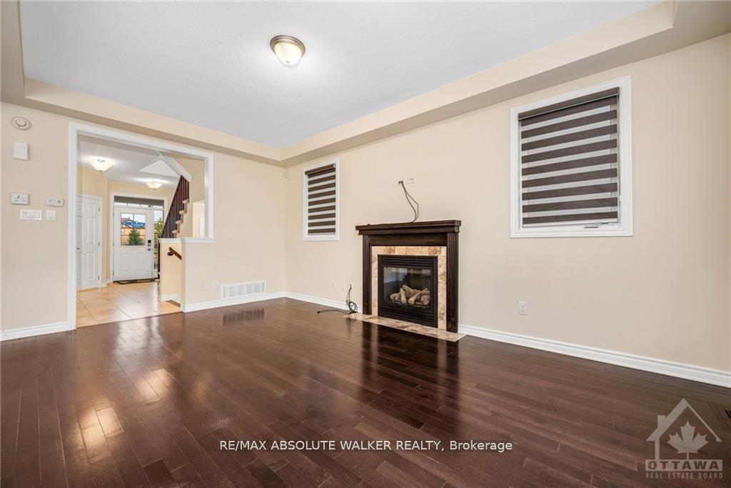 Photo 6 of 626 Dundonald Drive, Ottawa, Barrhaven - Half Moon Bay — HOMEH
