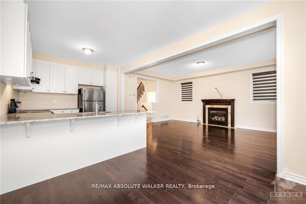 Photo 7 of 626 Dundonald Drive, Ottawa, Barrhaven - Half Moon Bay — HOMEH