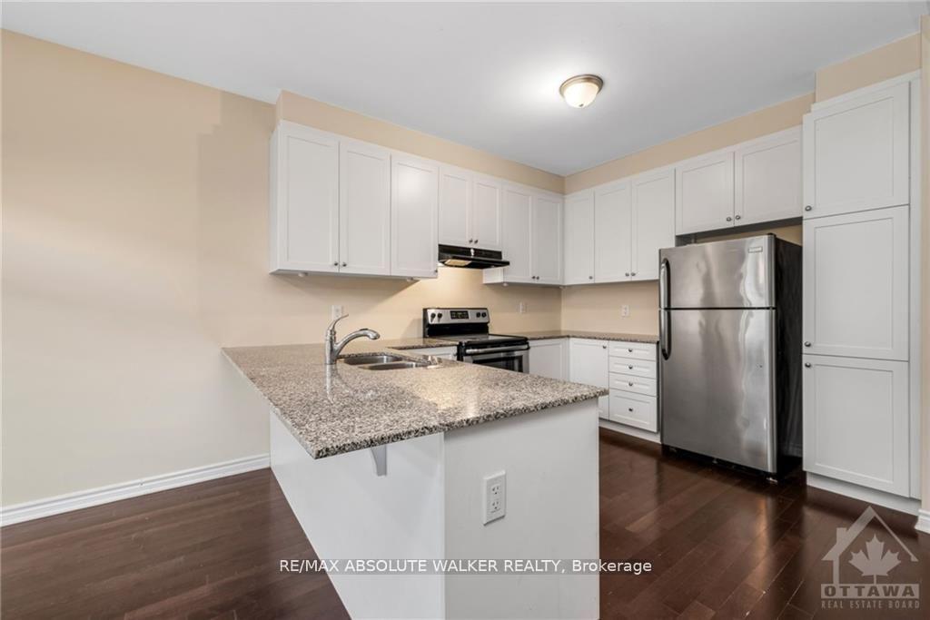 Photo 11 of 626 Dundonald Drive, Ottawa, Barrhaven - Half Moon Bay — HOMEH