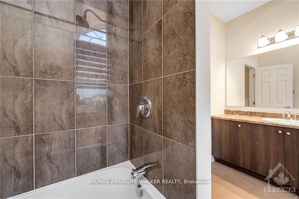 Photo 24 of 626 Dundonald Drive, Ottawa, Barrhaven - Half Moon Bay — HOMEH