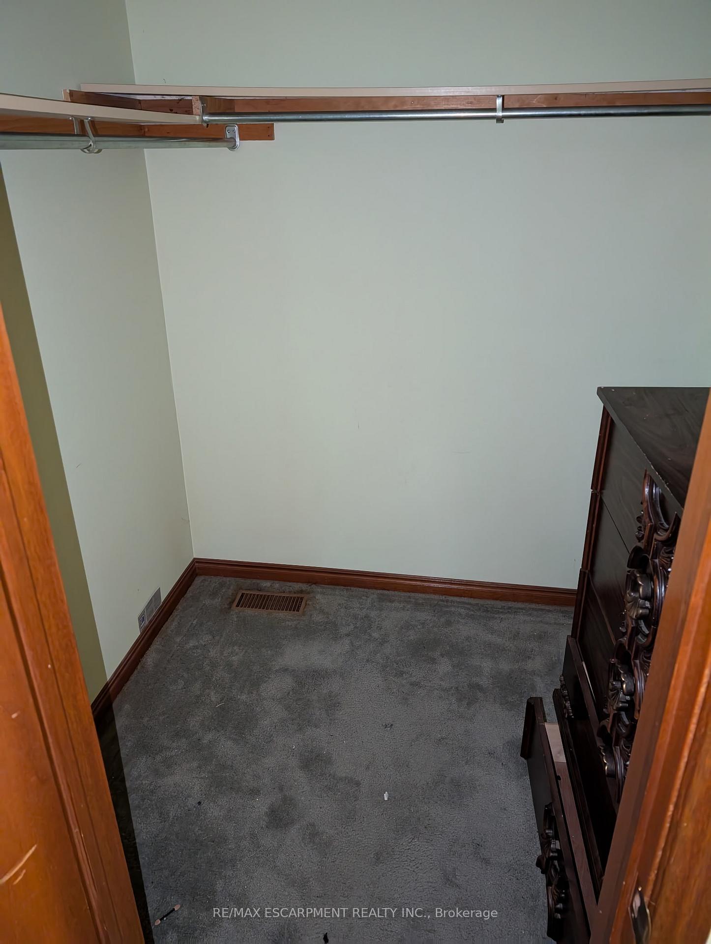 Photo 9 of 11 Trieste Place, Hamilton, Ryckmans — HOMEH