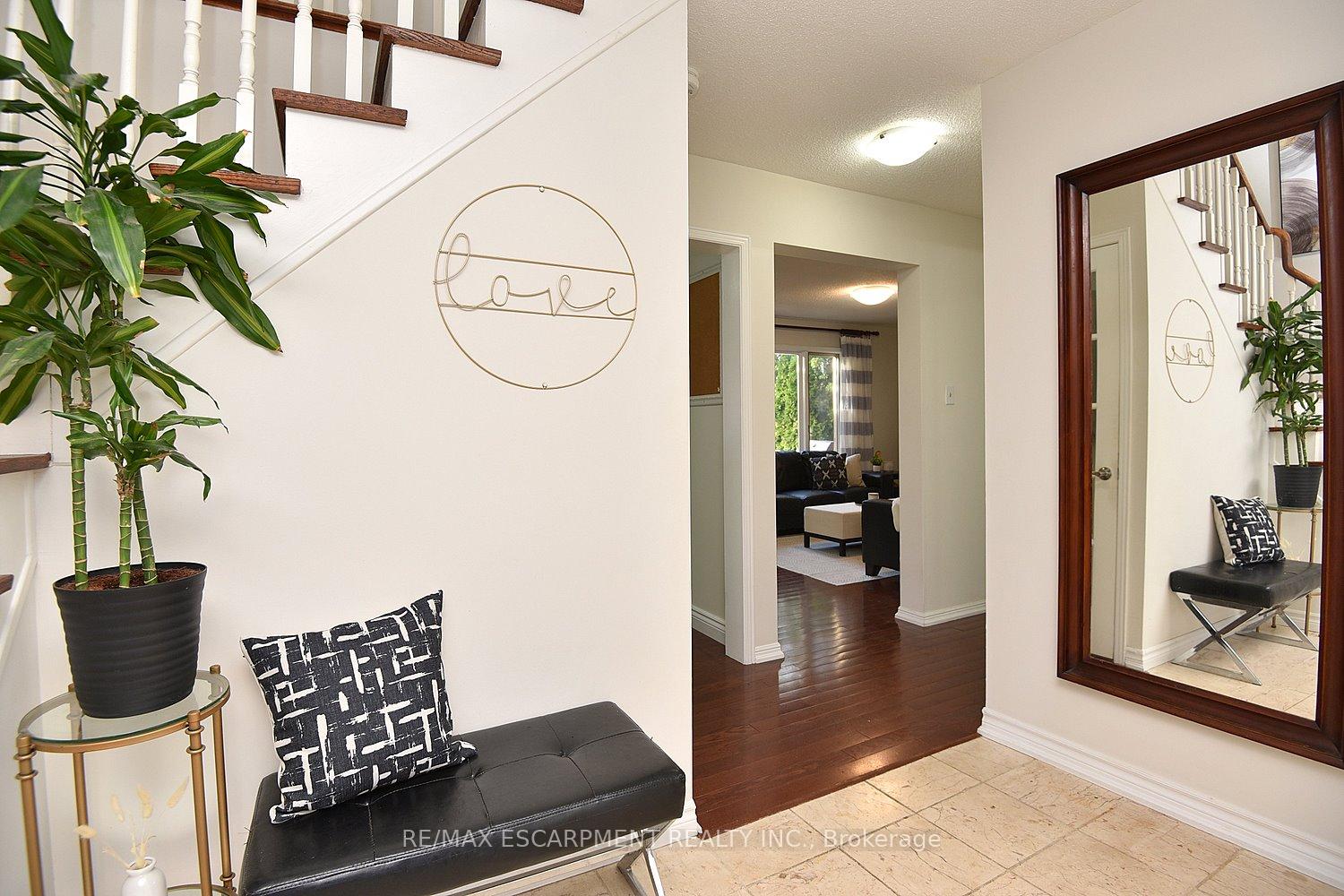 Photo 3 of 570 Harmony Avenue, Burlington, Roseland — HOMEH