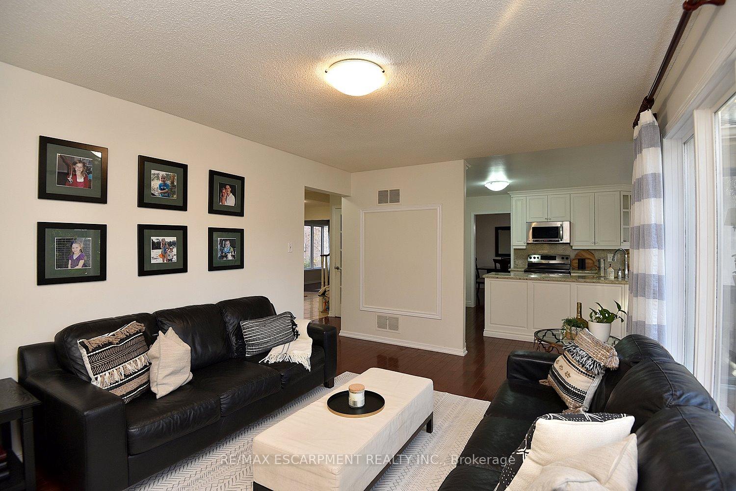 Photo 23 of 570 Harmony Avenue, Burlington, Roseland — HOMEH