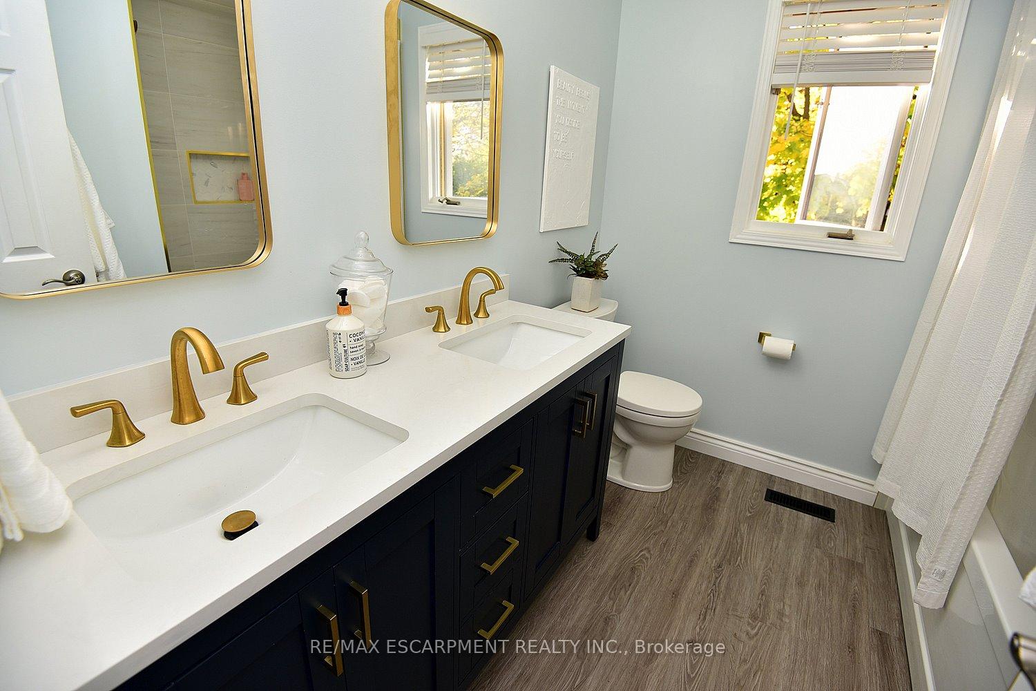Photo 16 of 570 Harmony Avenue, Burlington, Roseland — HOMEH