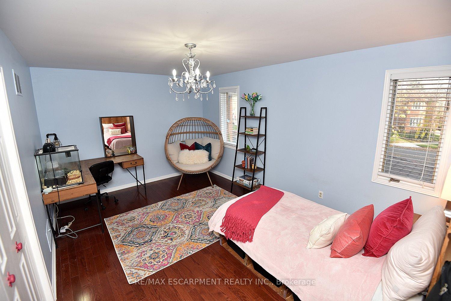 Photo 20 of 570 Harmony Avenue, Burlington, Roseland — HOMEH