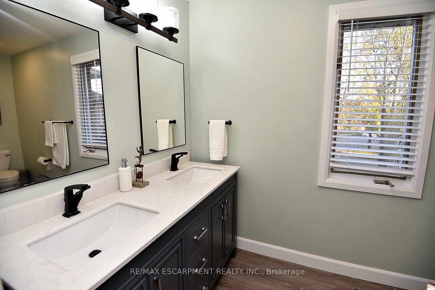Photo 19 of 570 Harmony Avenue, Burlington, Roseland — HOMEH