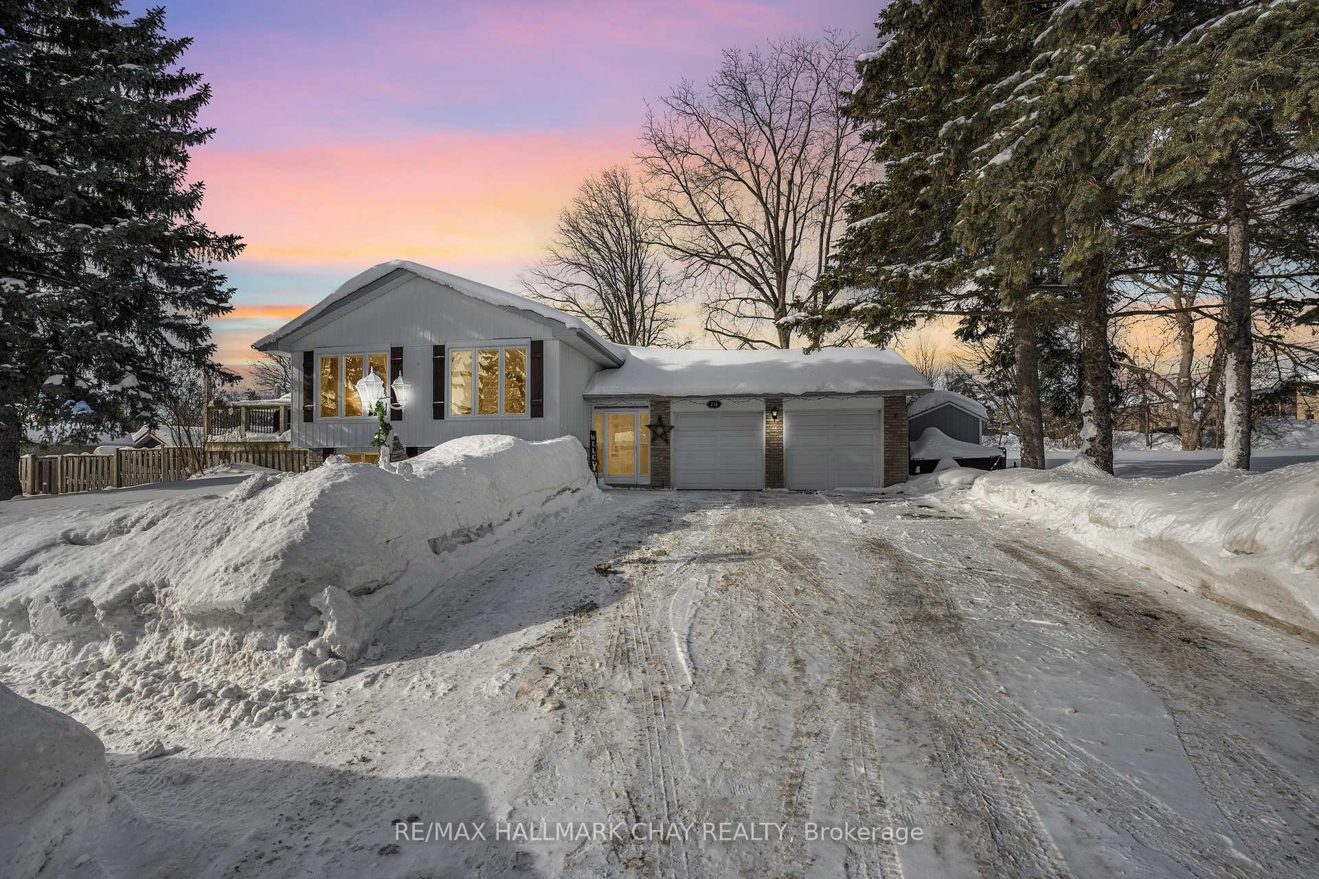 Photo 1 of 316 Pine Drive, Barrie, Bayshore — HOMEH