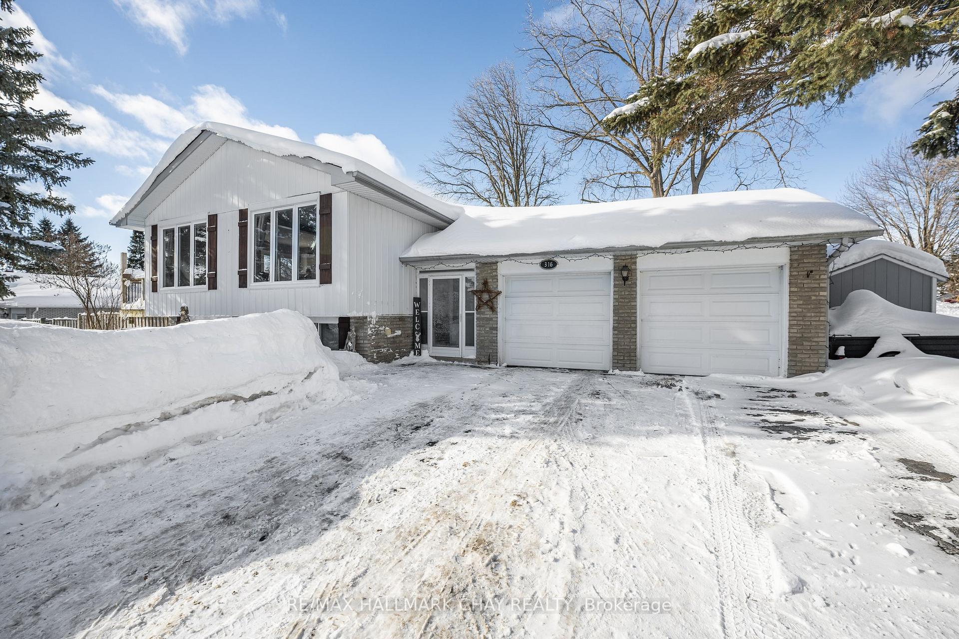 Photo 3 of 316 Pine Drive, Barrie, Bayshore — HOMEH