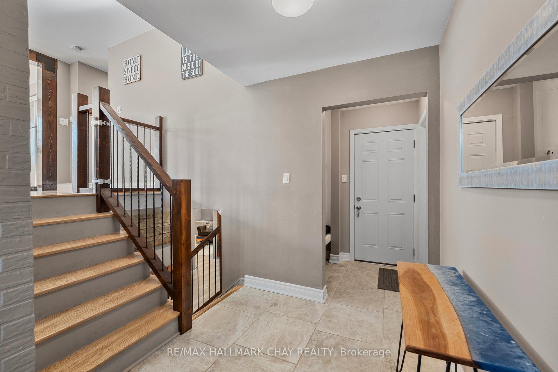 Photo 6 of 316 Pine Drive, Barrie, Bayshore — HOMEH