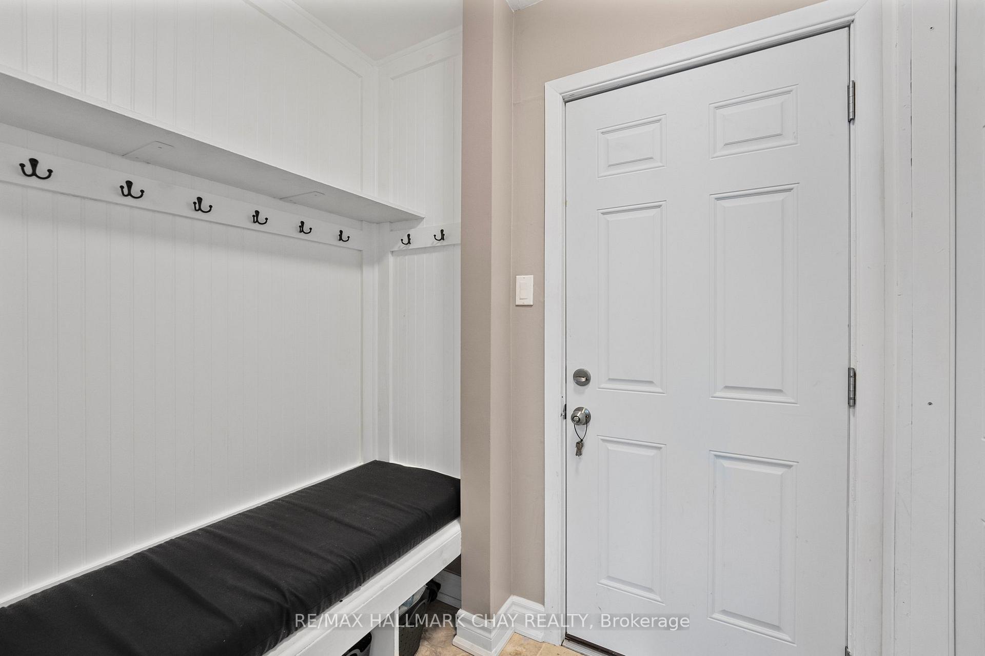 Photo 7 of 316 Pine Drive, Barrie, Bayshore — HOMEH