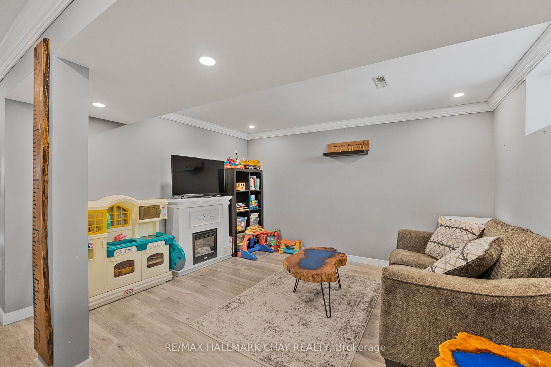 Photo 31 of 316 Pine Drive, Barrie, Bayshore — HOMEH