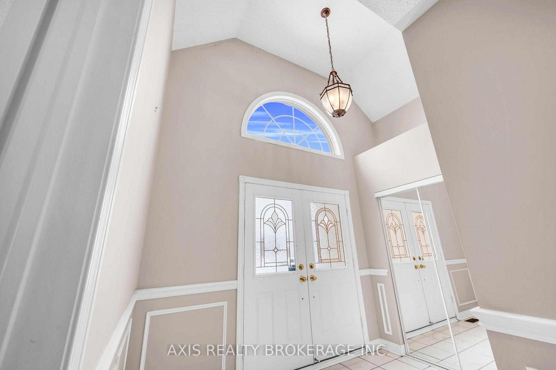 Photo 8 of 67 Whisper Lane, Vaughan, Kleinburg — HOMEH
