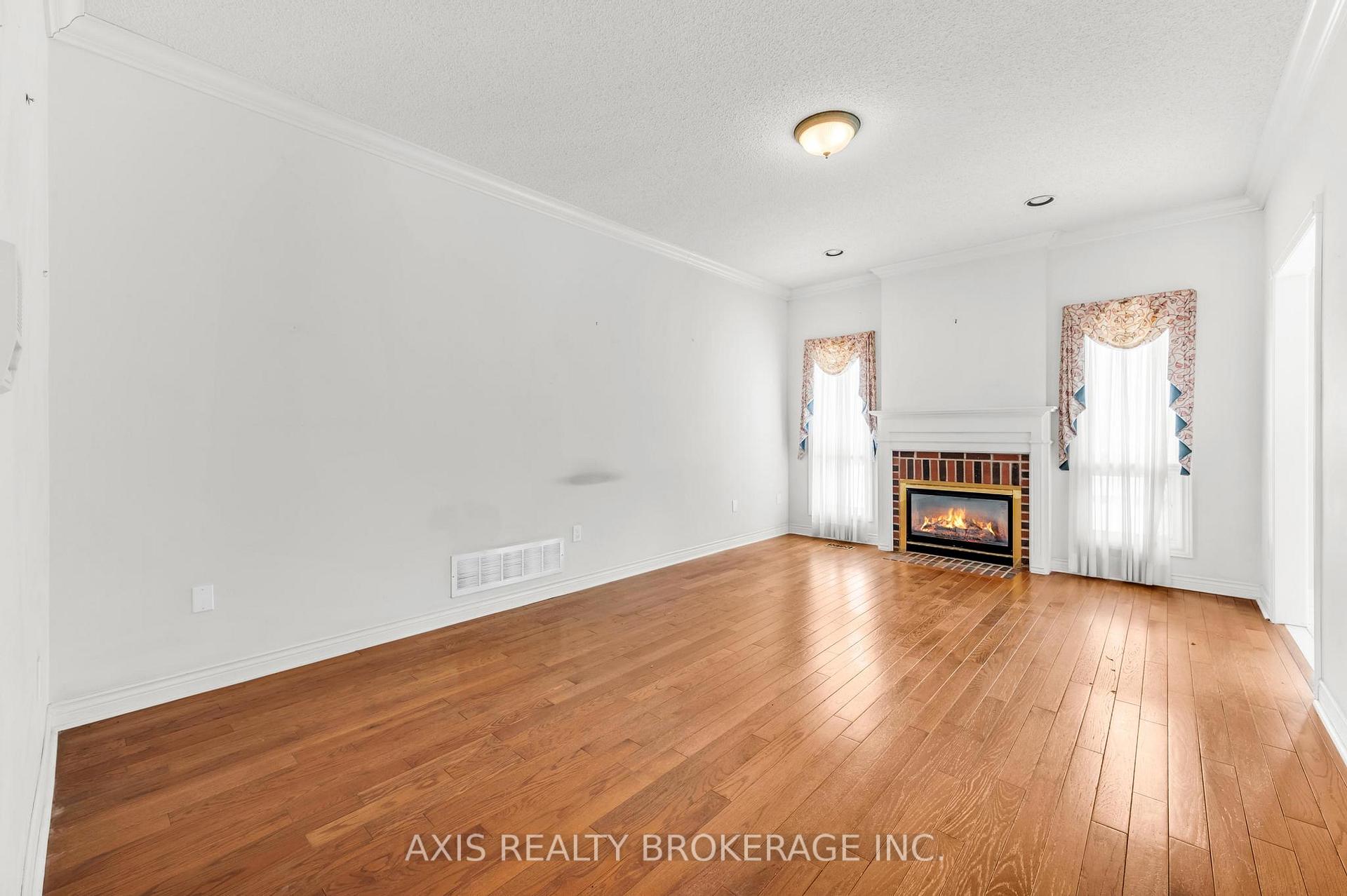 Photo 13 of 67 Whisper Lane, Vaughan, Kleinburg — HOMEH