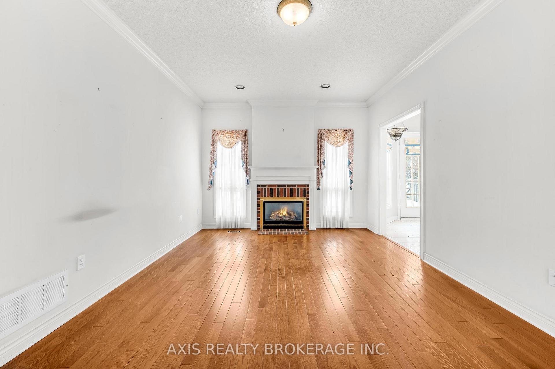 Photo 14 of 67 Whisper Lane, Vaughan, Kleinburg — HOMEH