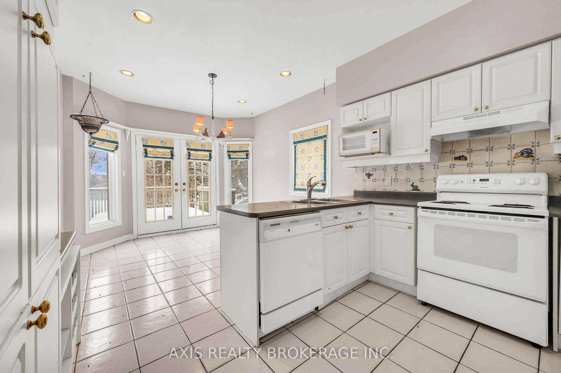 Photo 17 of 67 Whisper Lane, Vaughan, Kleinburg — HOMEH