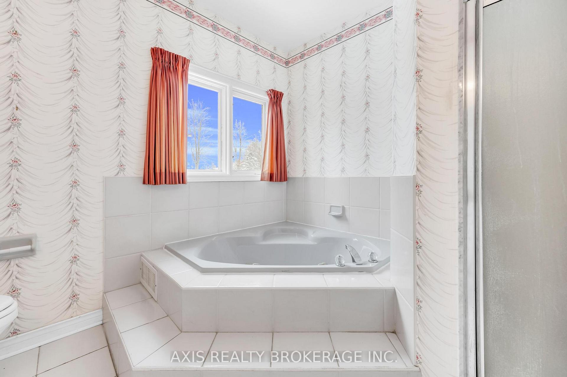 Photo 29 of 67 Whisper Lane, Vaughan, Kleinburg — HOMEH