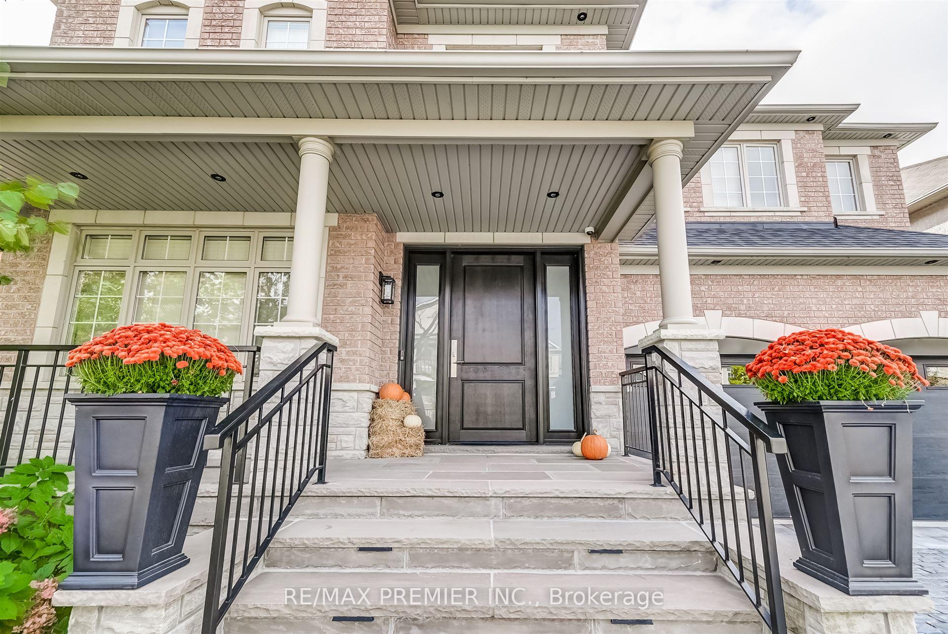 Photo 3 of 50 Basilica Drive, Vaughan, Vellore Village — HOMEH