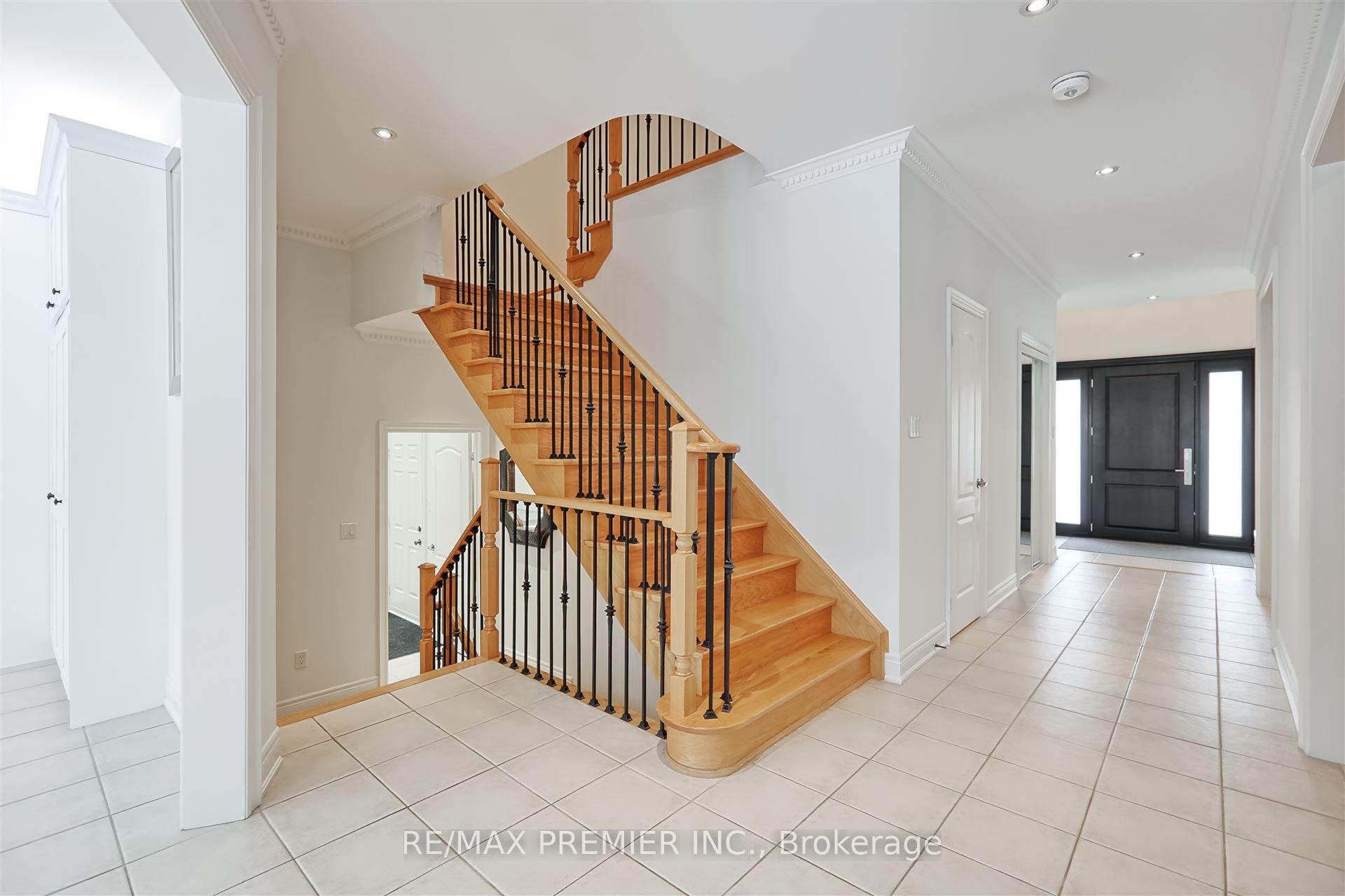 Photo 7 of 50 Basilica Drive, Vaughan, Vellore Village — HOMEH