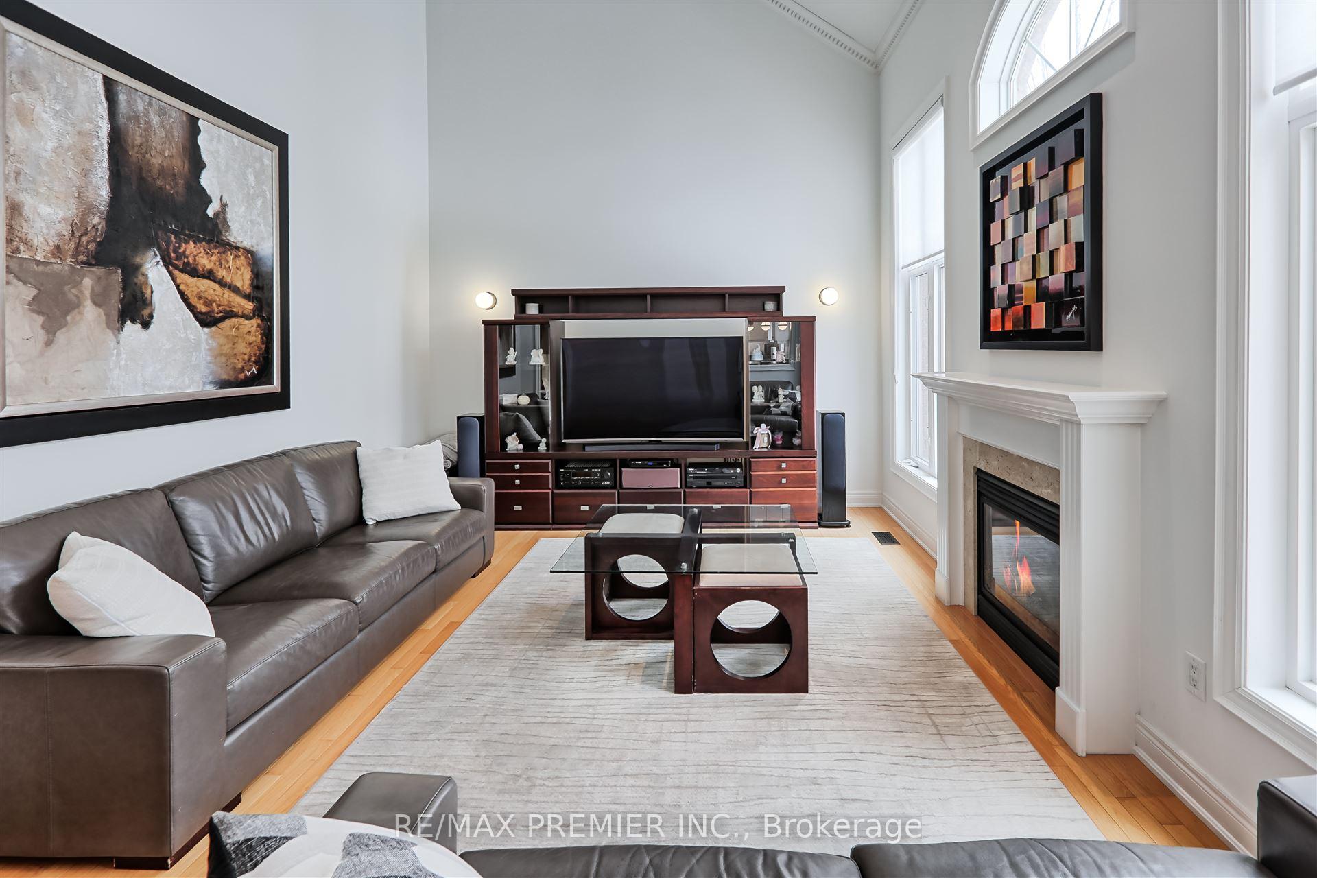 Photo 17 of 50 Basilica Drive, Vaughan, Vellore Village — HOMEH